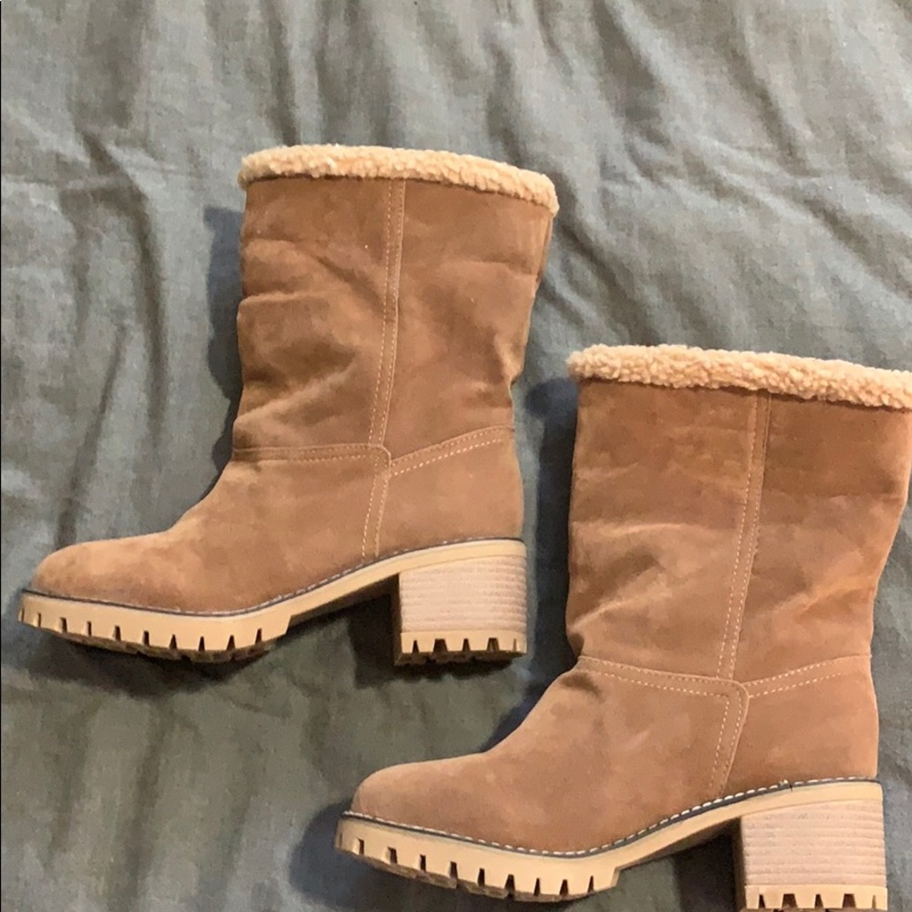 Khaki suede boots with fur lining. Never worn.